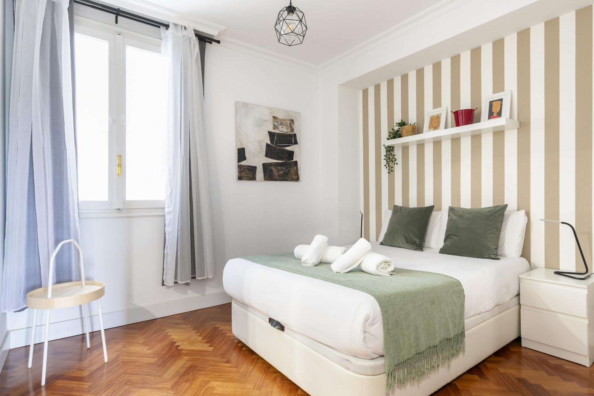 Apartamento Con Vistas Al Parque Del Retiro Madrid Exterior photo